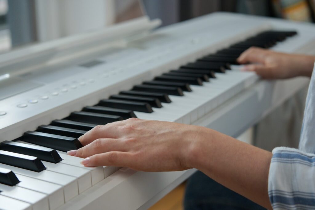 Veldhuis Pianoverhuur en -verkoop